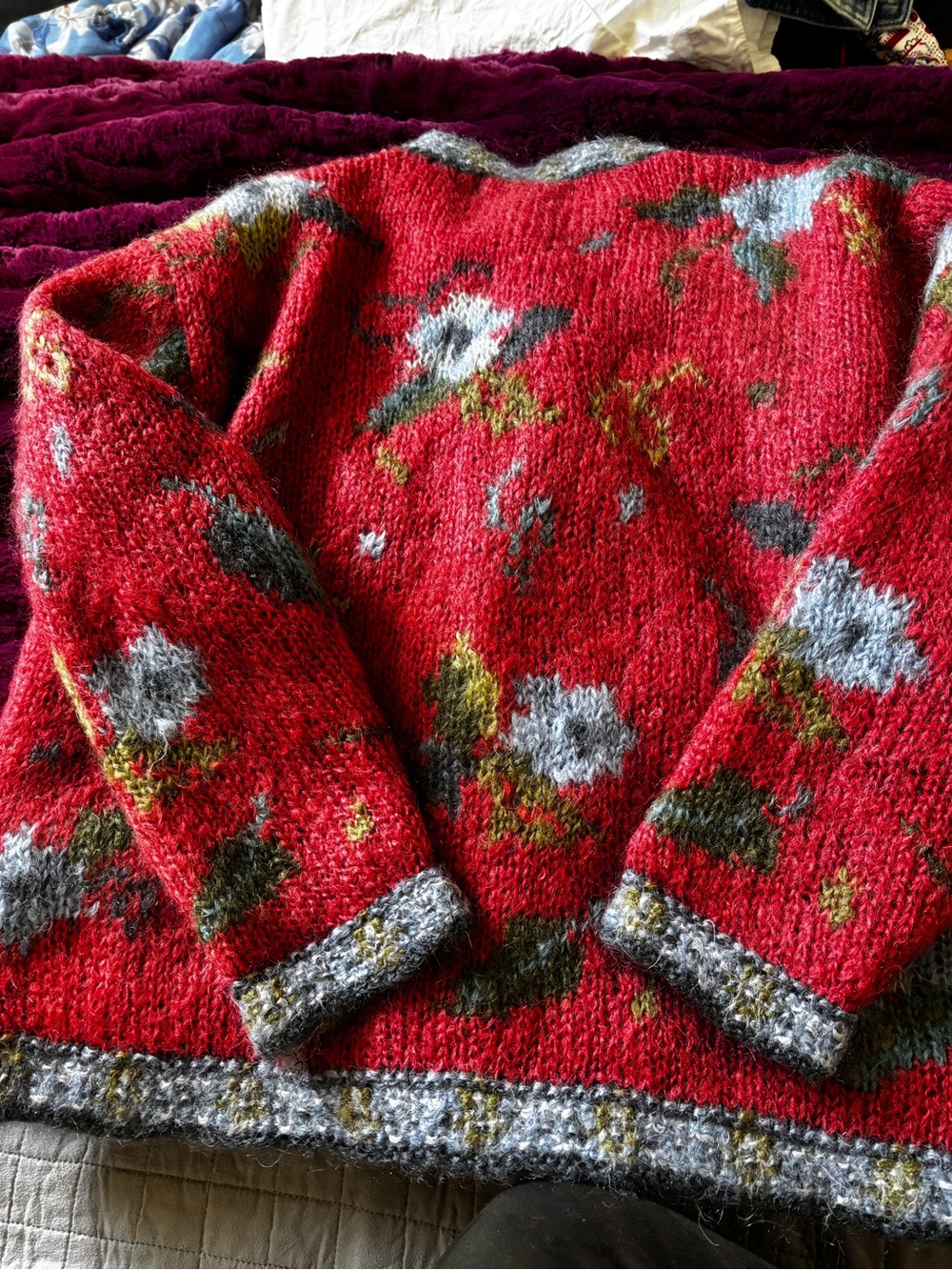 Icelandic Design Red Floral Cardigan Sweater with black lining size medium - Picture 3 of 9